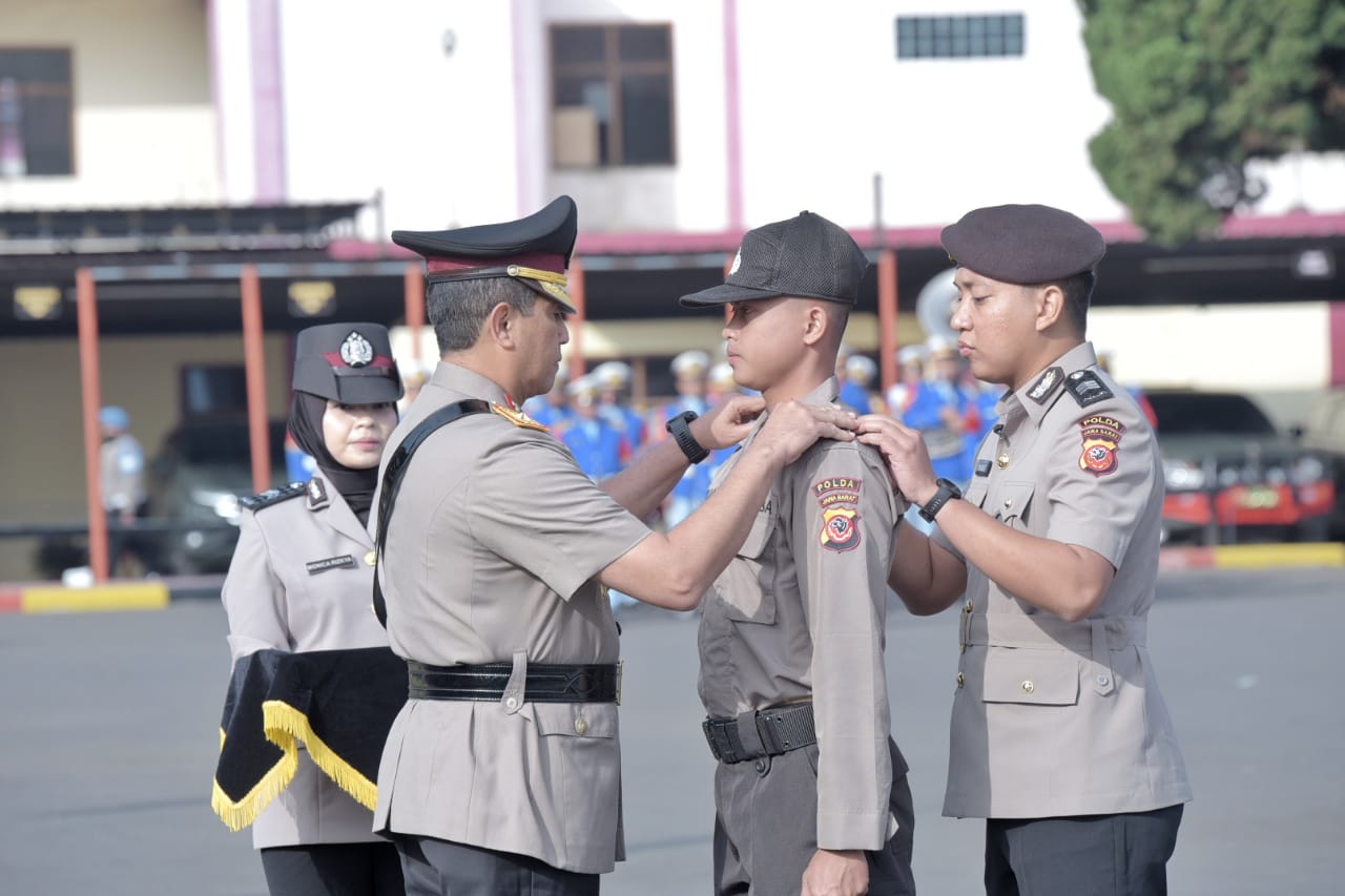 Wakapolda Jabar Pimpin Upacara Pembukaan Pendidikan Pembentukan Bintara ...